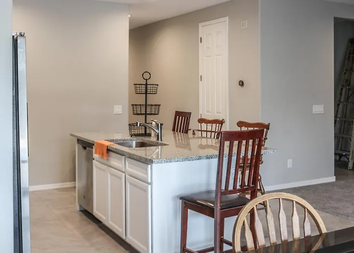 Accommodatie bij particulieren Mackenzie - Private Bedrooms With Shared Bathroom In Co-living House