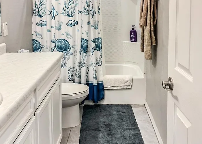 Mackenzie - 5br House *